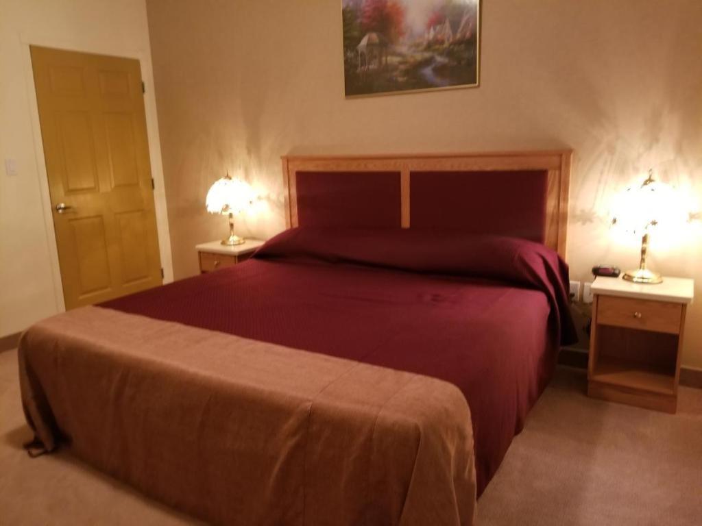 New Imperial Suites Whitecourt Eksteriør bilde