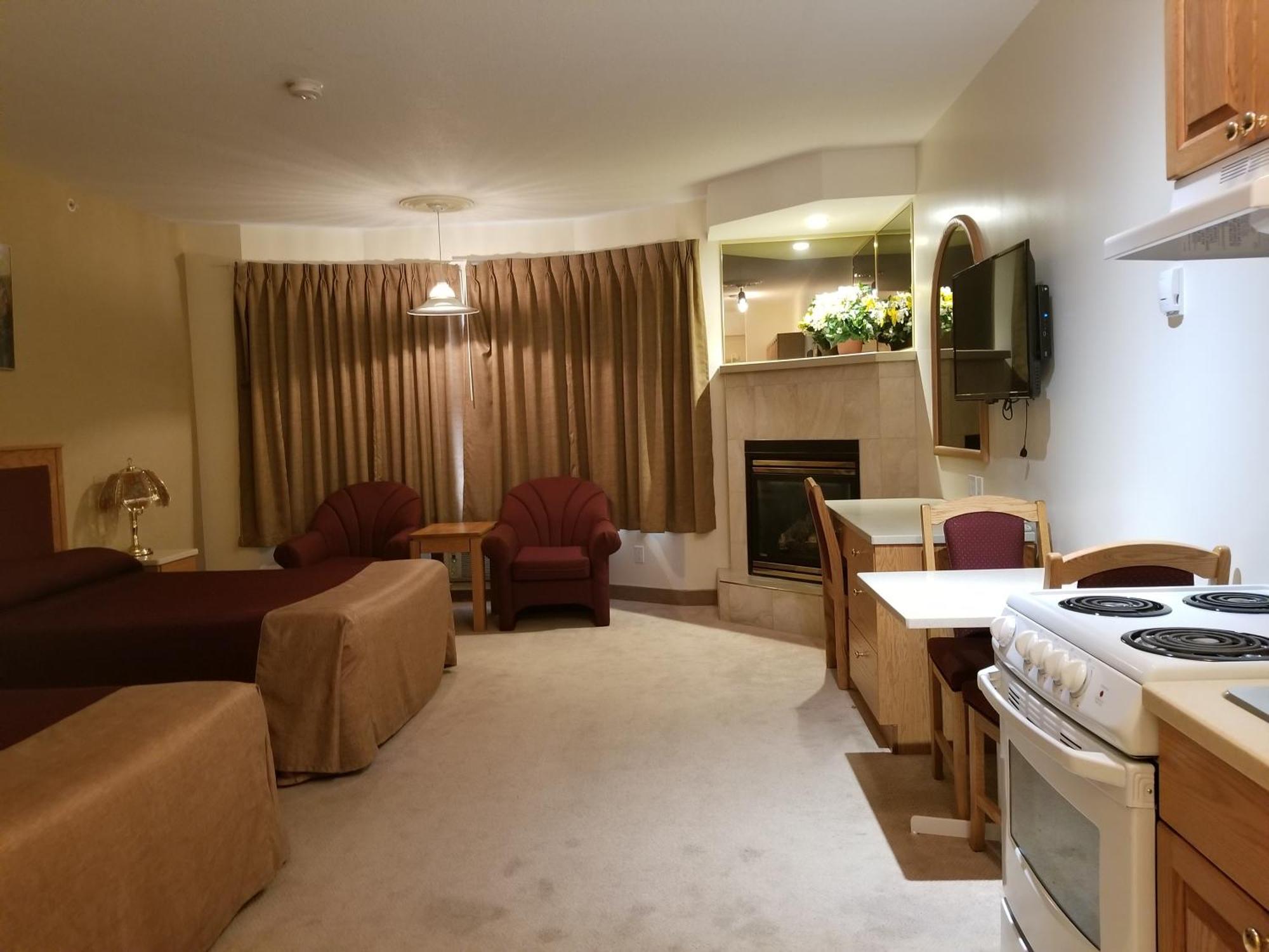 New Imperial Suites Whitecourt Eksteriør bilde
